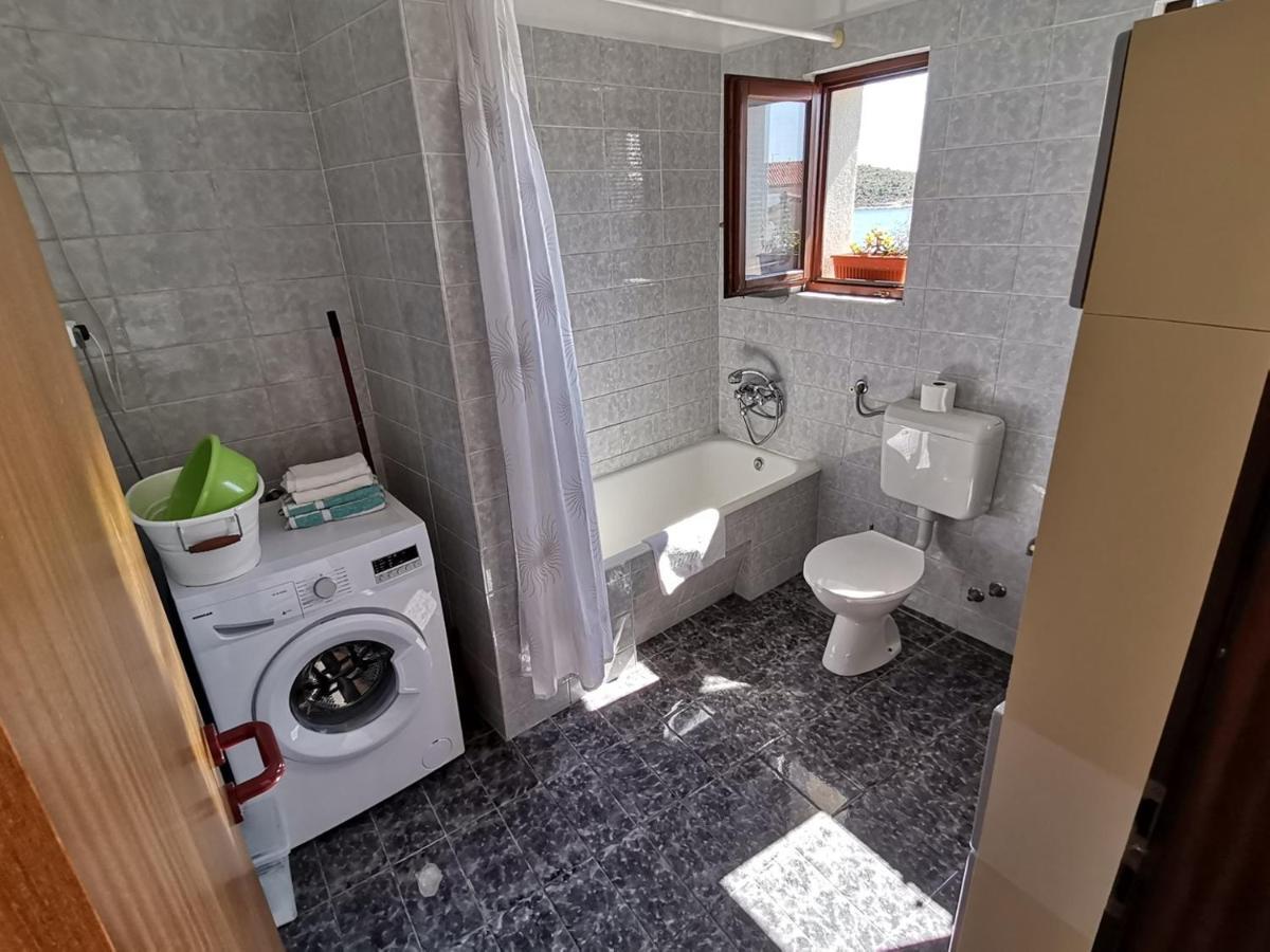 Apartment Zdravka Primošten Esterno foto
